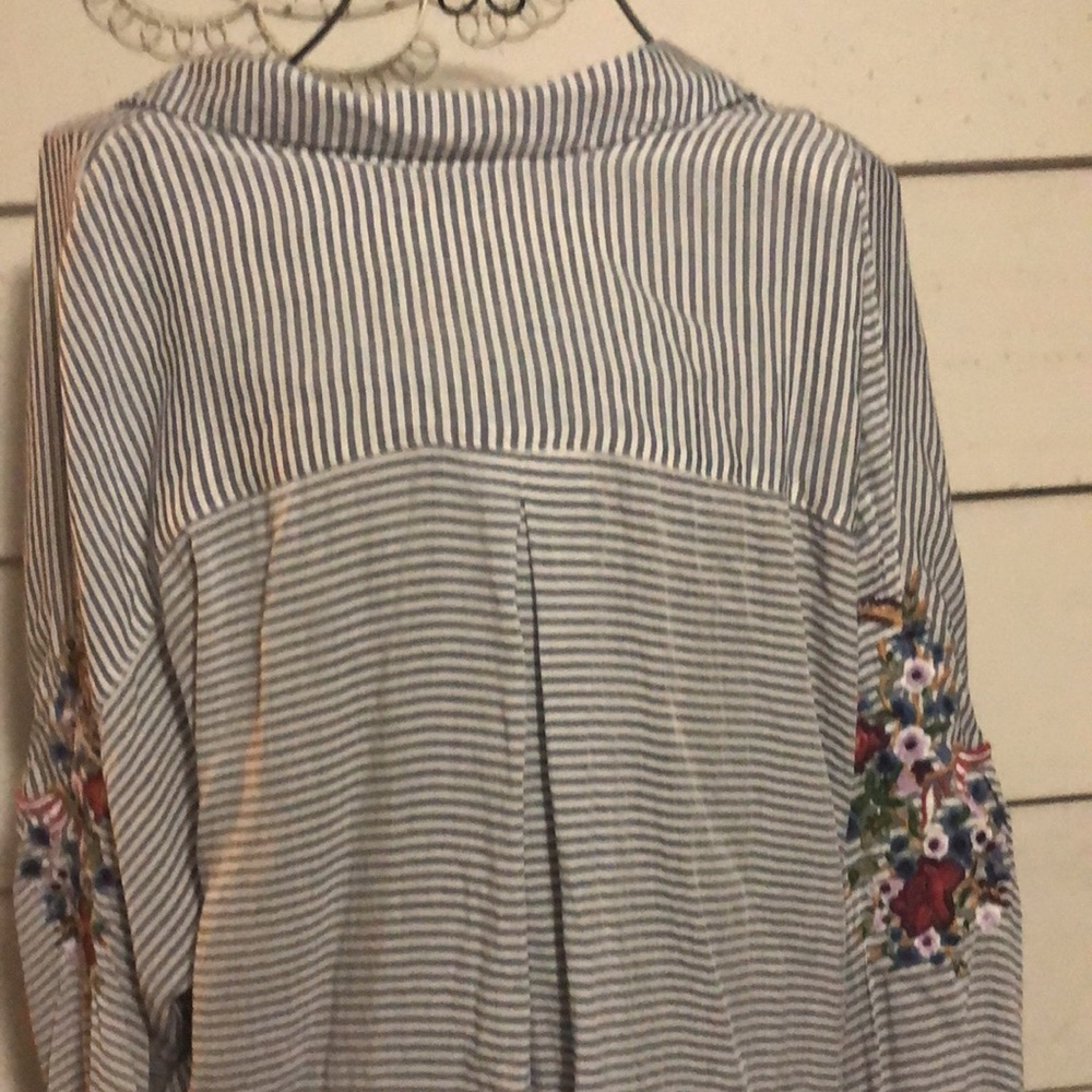 Nice Striped Plus Size Top - Picture 8 of 8